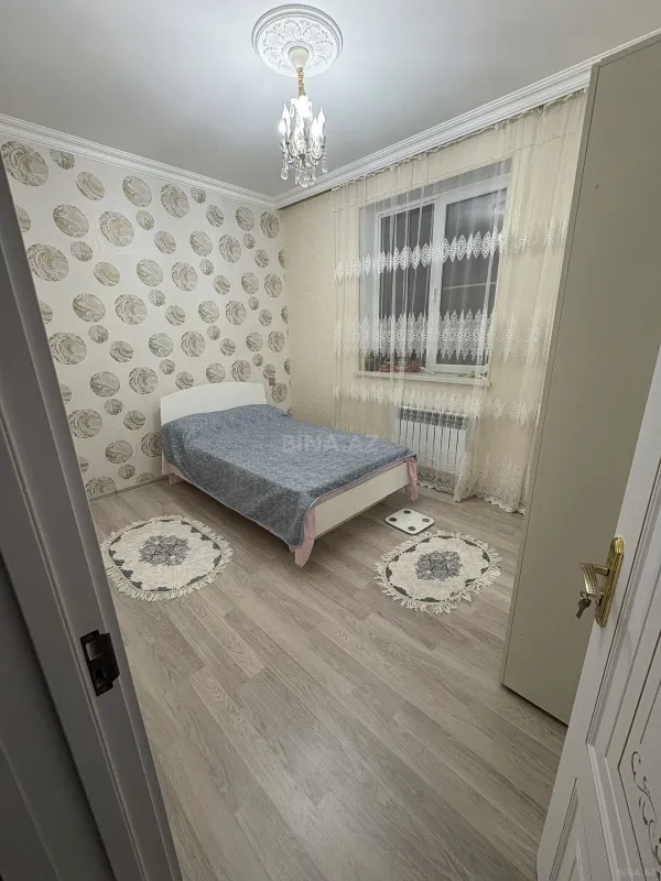 Satılır 6 otaqlı həyət evi 170 m²