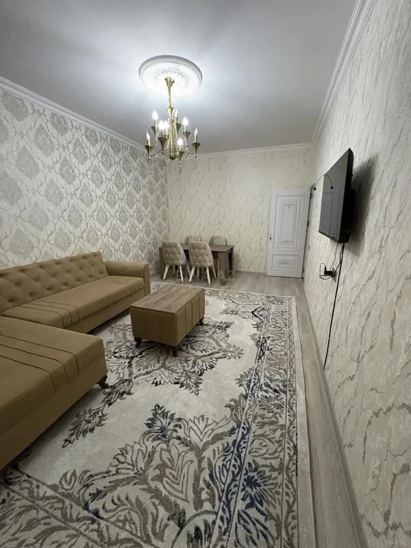Satılır 6 otaqlı həyət evi 170 m²