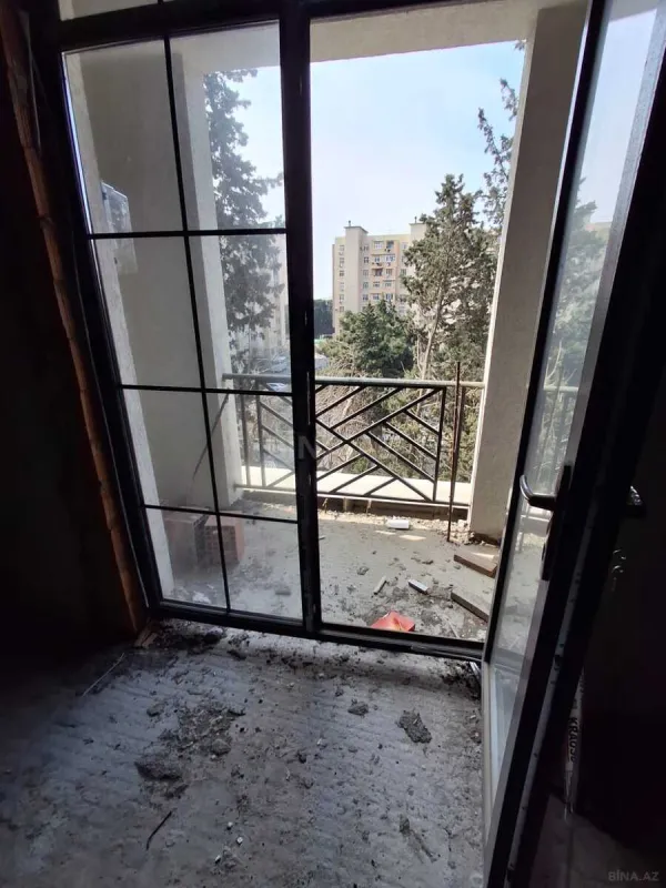 Satılır 2 otaqlı mənzil 82 m²