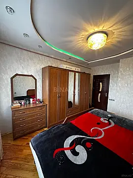 Satılır 2 otaqlı mənzil 67 m²