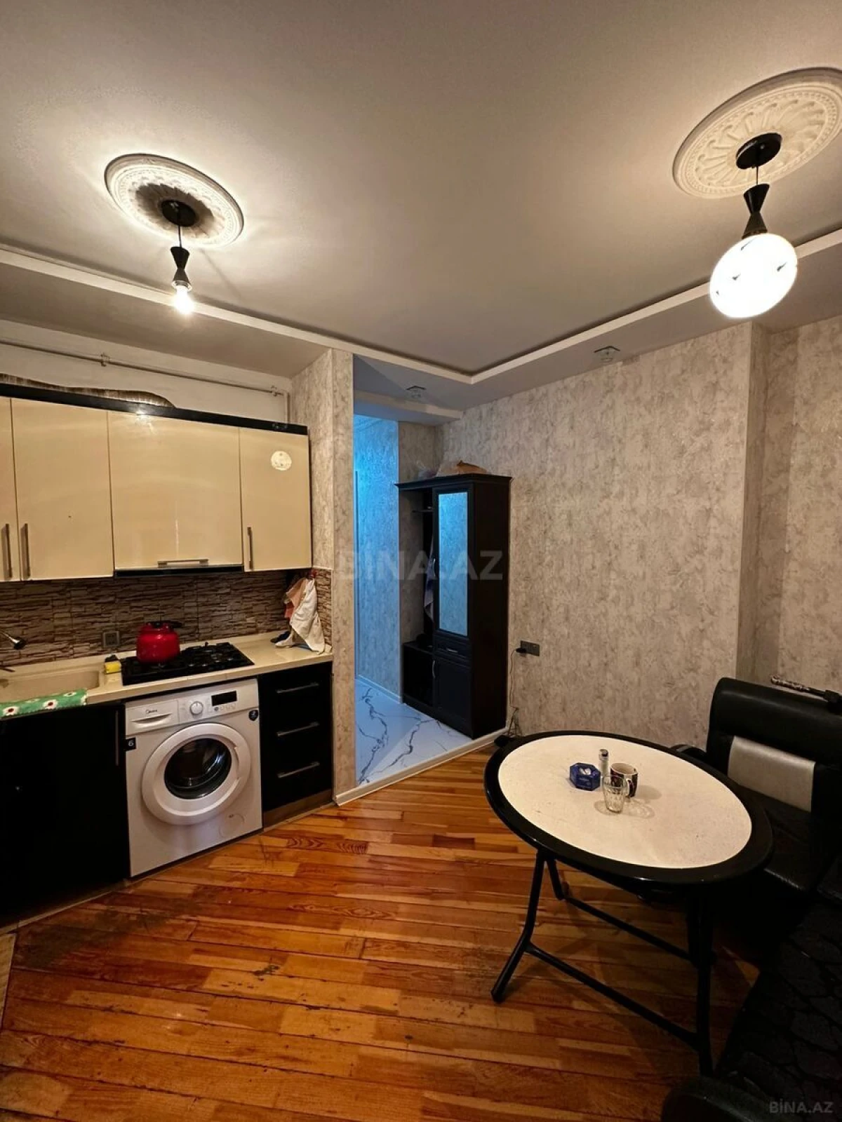 Satılır 2 otaqlı mənzil 67 m²