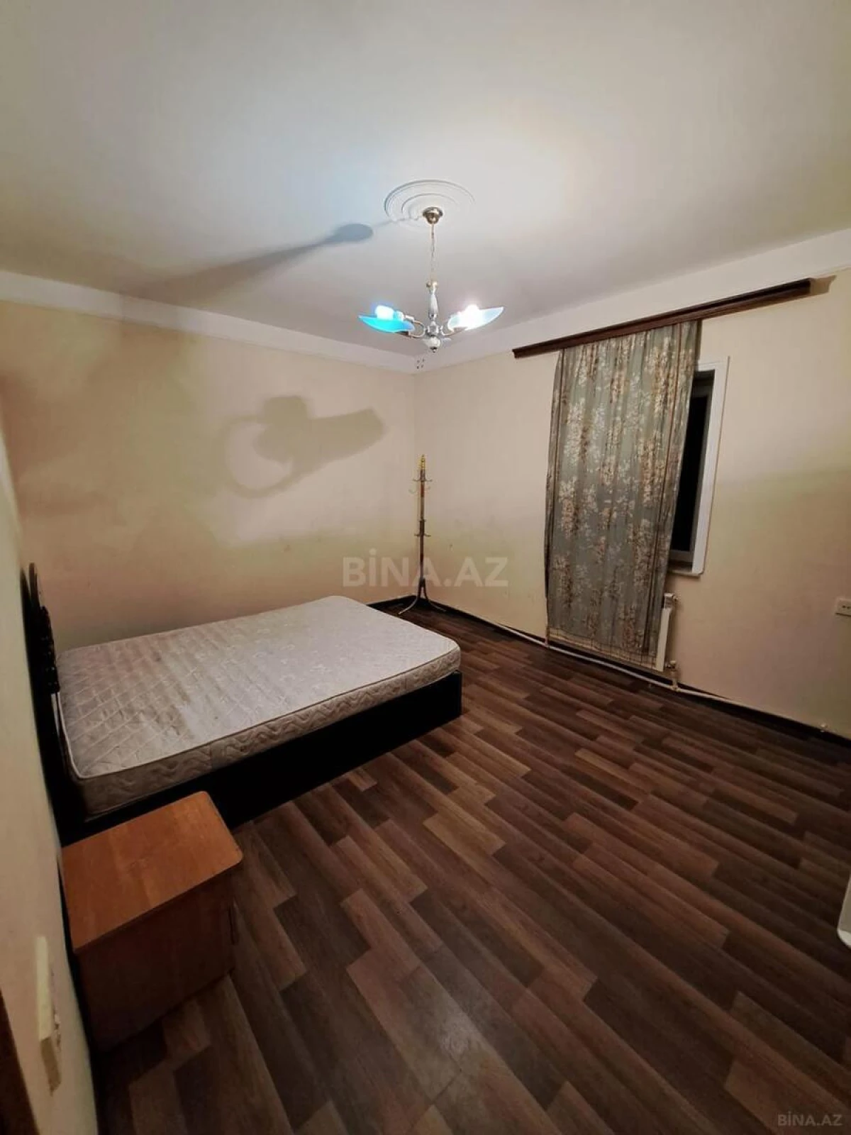Kirayə verilir 15 otaqlı həyət evi 450 m²