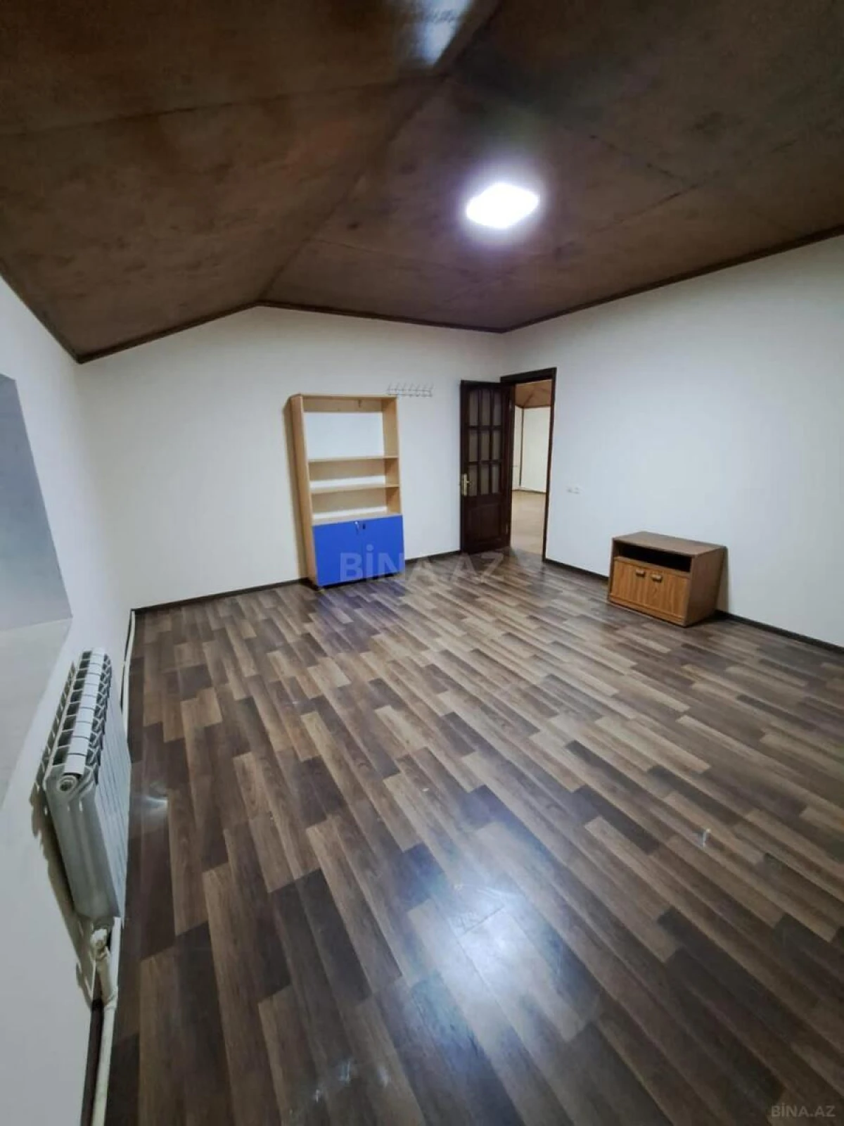 Kirayə verilir 15 otaqlı həyət evi 450 m²