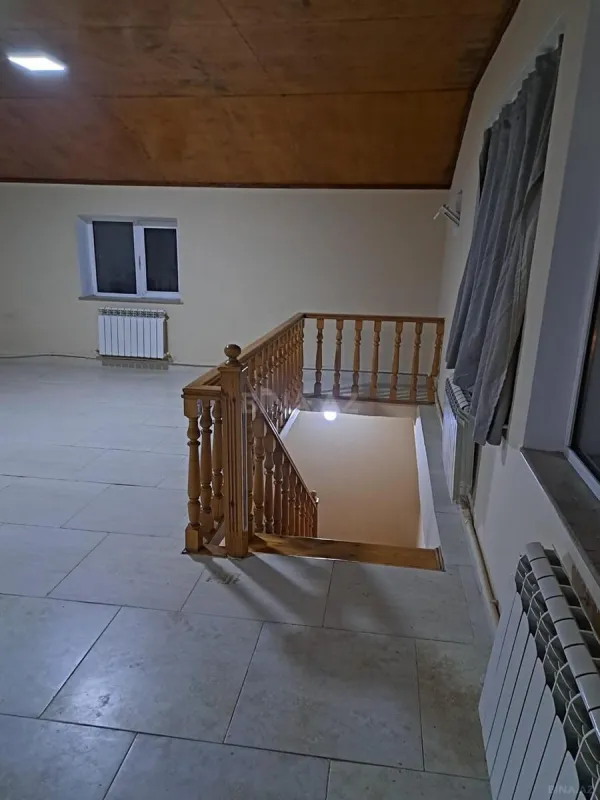 Kirayə verilir 15 otaqlı həyət evi 450 m²