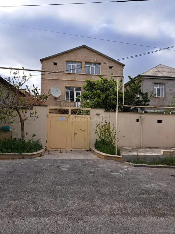 Kirayə verilir 15 otaqlı həyət evi 450 m²