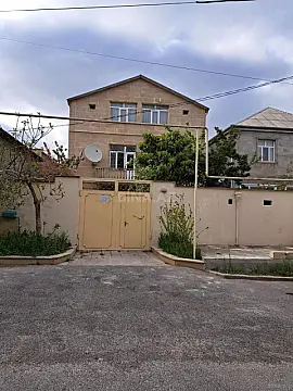 Kirayə verilir 15 otaqlı həyət evi 450 m² — Bakı, Badamdar 15 otaq 450.00 m²