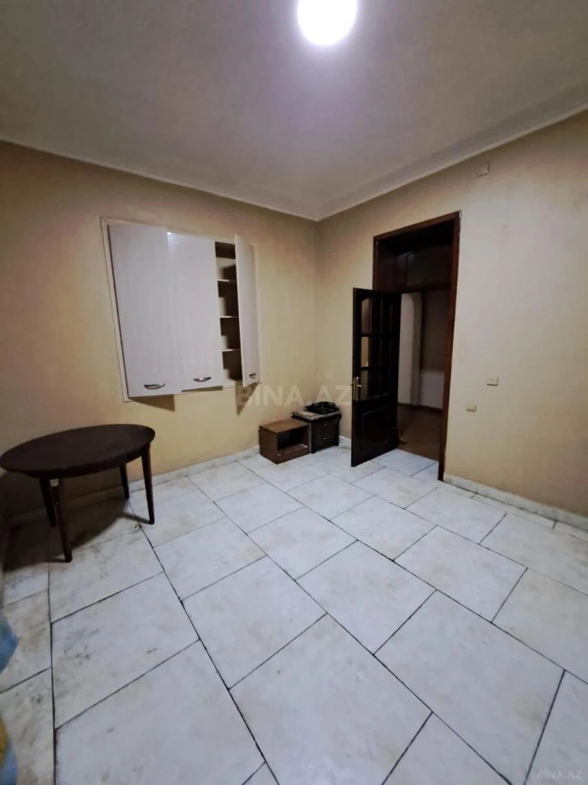 Kirayə verilir 15 otaqlı həyət evi 450 m²