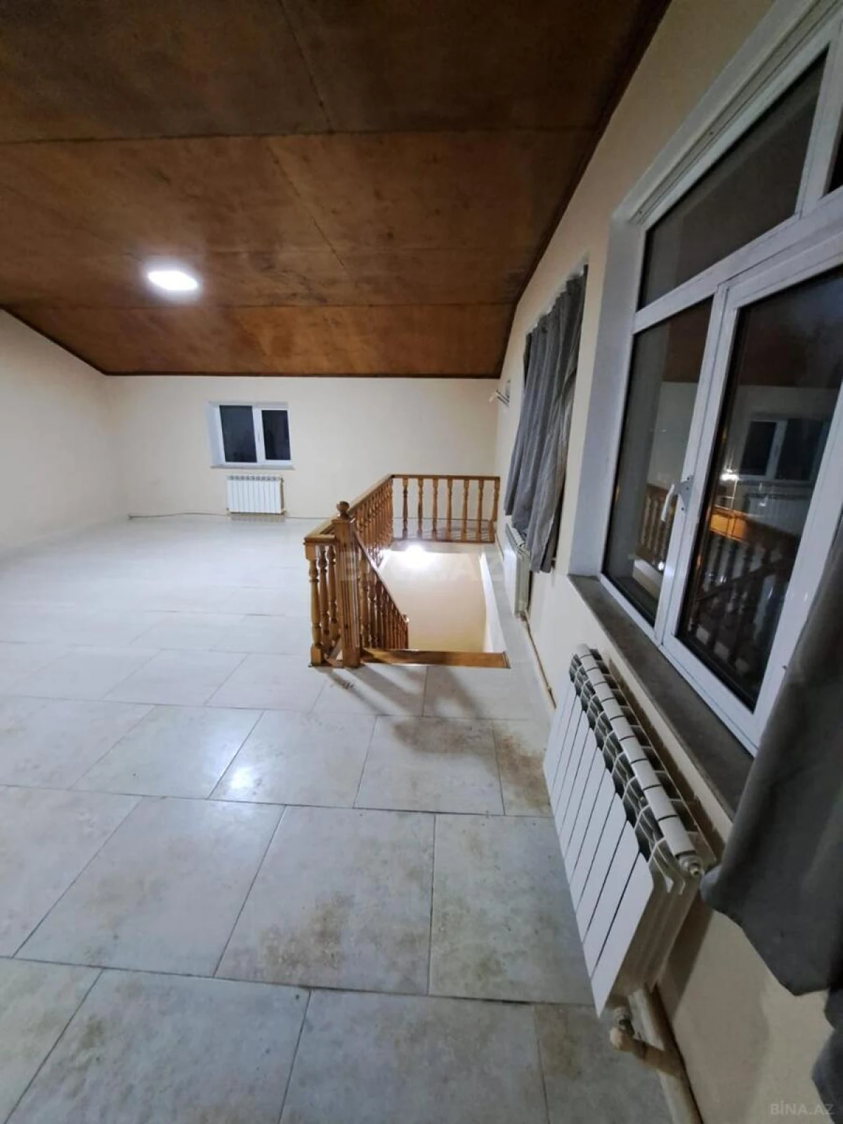 Kirayə verilir 15 otaqlı həyət evi 450 m²