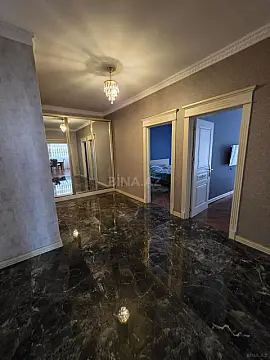 Kirayə verilir 3 otaqlı mənzil 150 m² — Bakı, 8-ci kilometr 3 otaq 150.00 m²