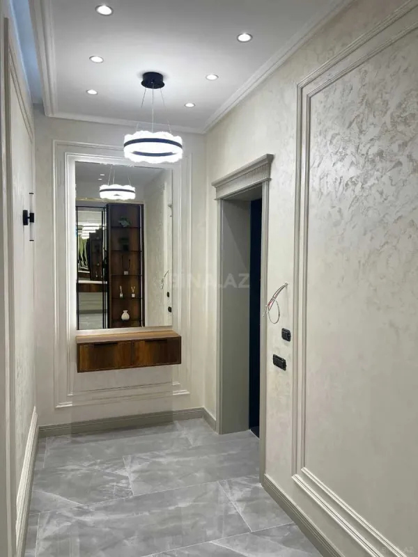 Satılır 3 otaqlı mənzil 128 m²