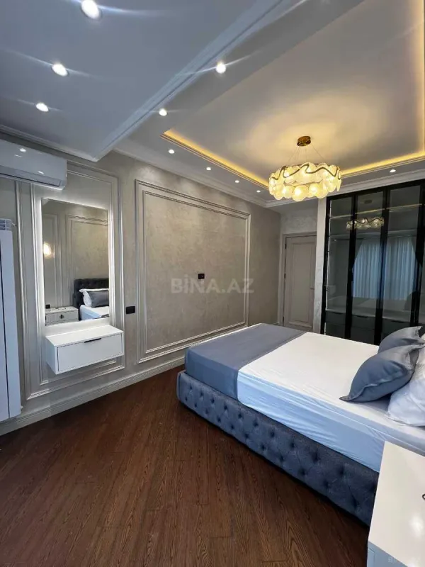 Satılır 3 otaqlı mənzil 128 m²