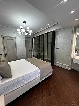 Satılır 3 otaqlı mənzil 128 m²