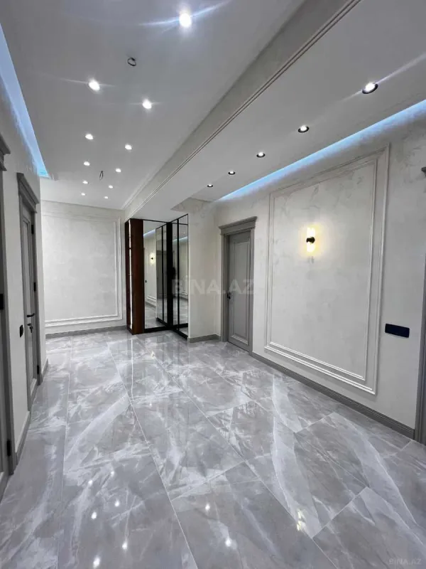 Satılır 3 otaqlı mənzil 128 m²
