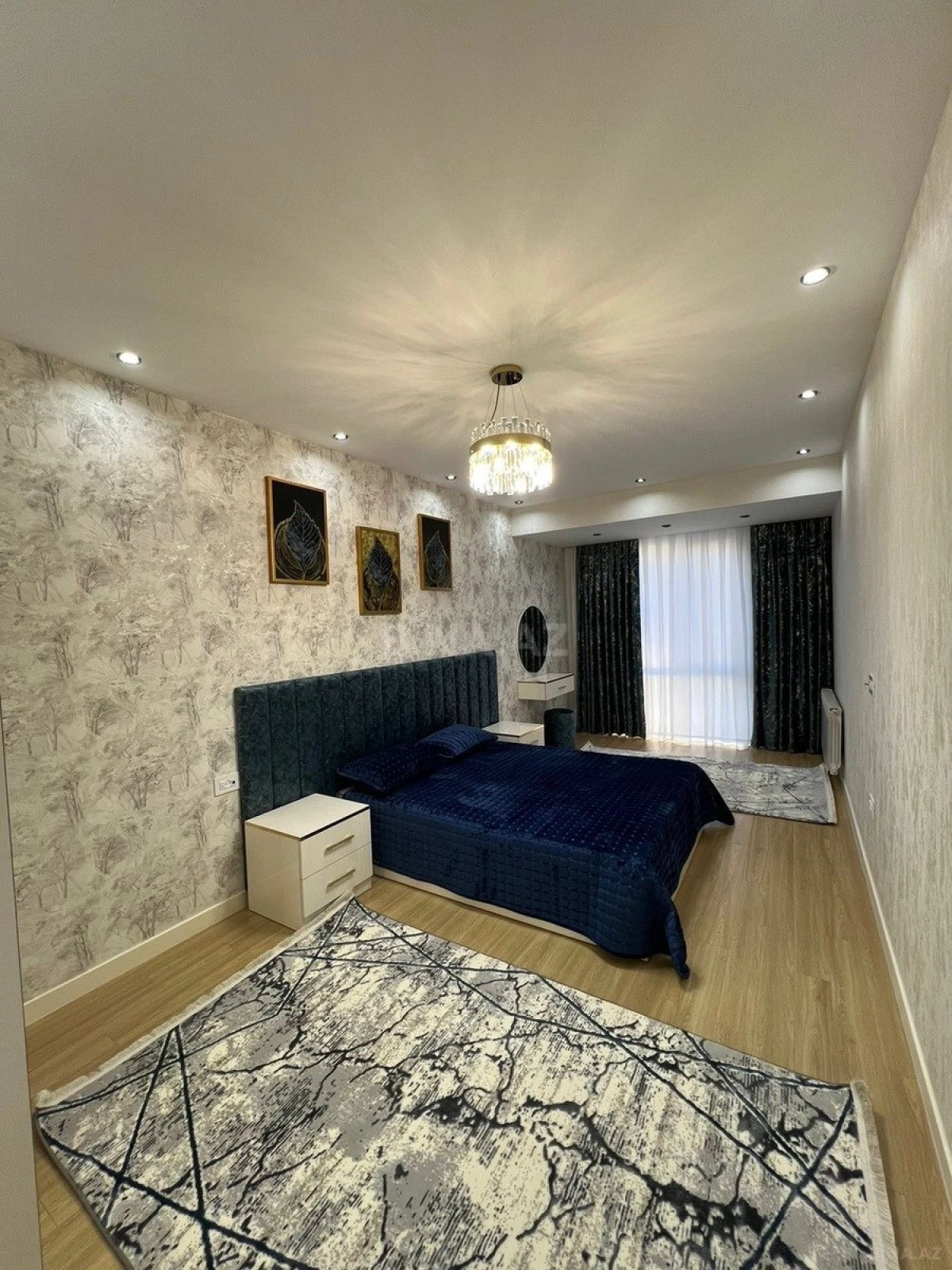 Satılır 2 otaqlı mənzil 83 m²