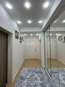 Satılır 2 otaqlı mənzil 83 m²