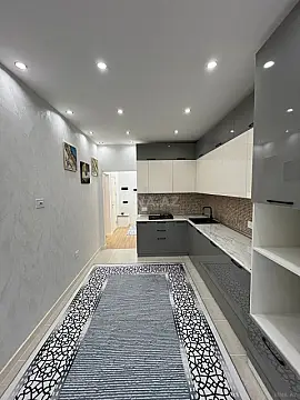 Satılır 2 otaqlı mənzil 83 m²
