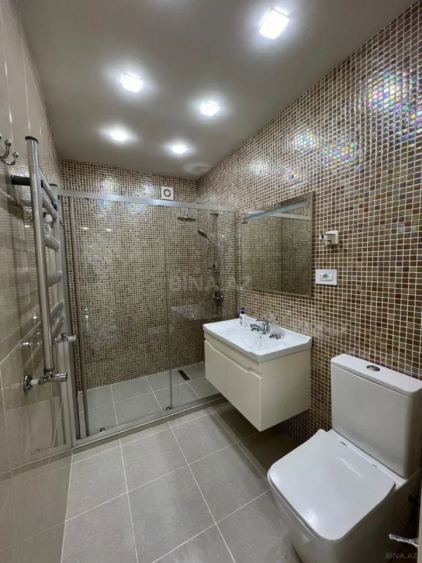 Satılır 2 otaqlı mənzil 83 m²