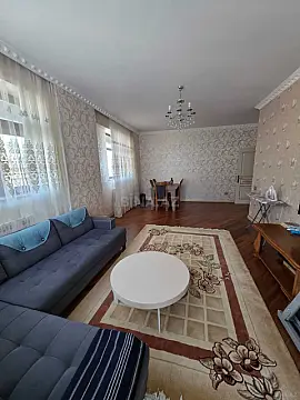 Kirayə verilir 3 otaqlı mənzil 148 m²