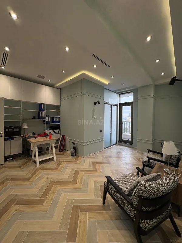 Kirayə verilir 2 otaqlı ofis 74 m²