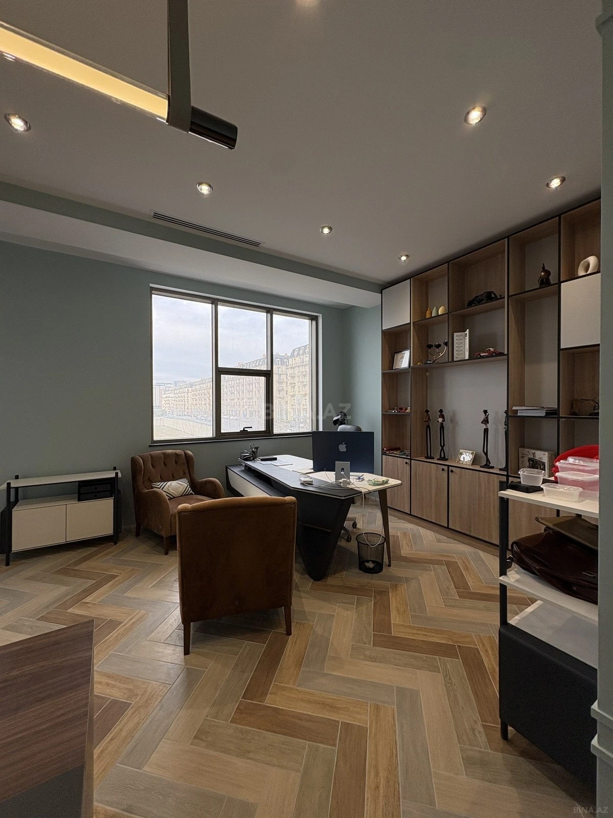 Kirayə verilir 2 otaqlı ofis 74 m²