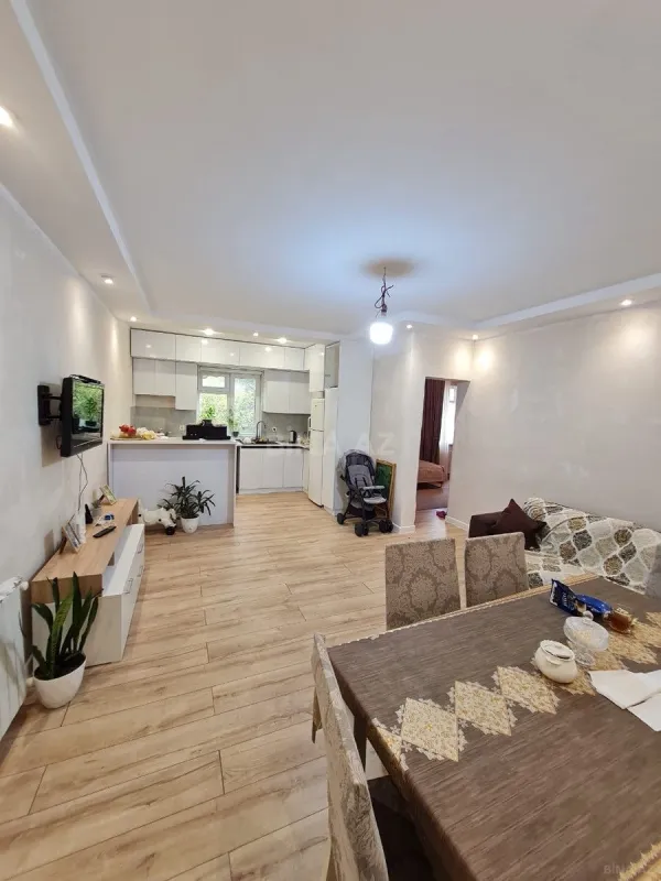 Satılır 4 otaqlı həyət evi 130 m²