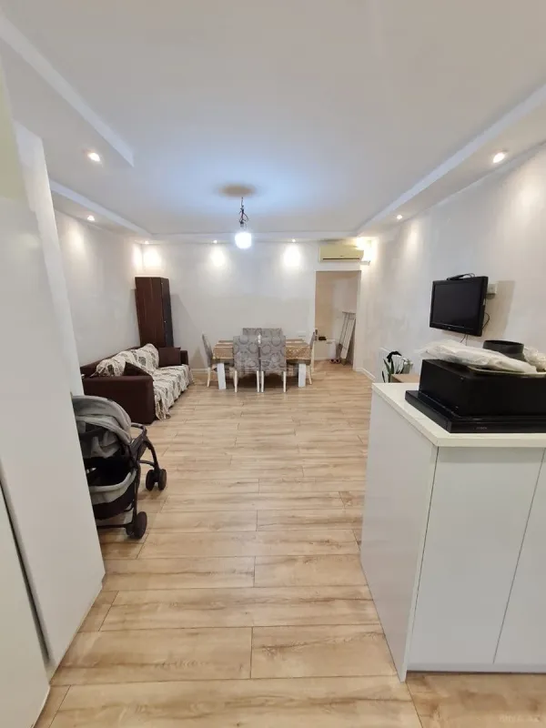 Satılır 4 otaqlı həyət evi 130 m²