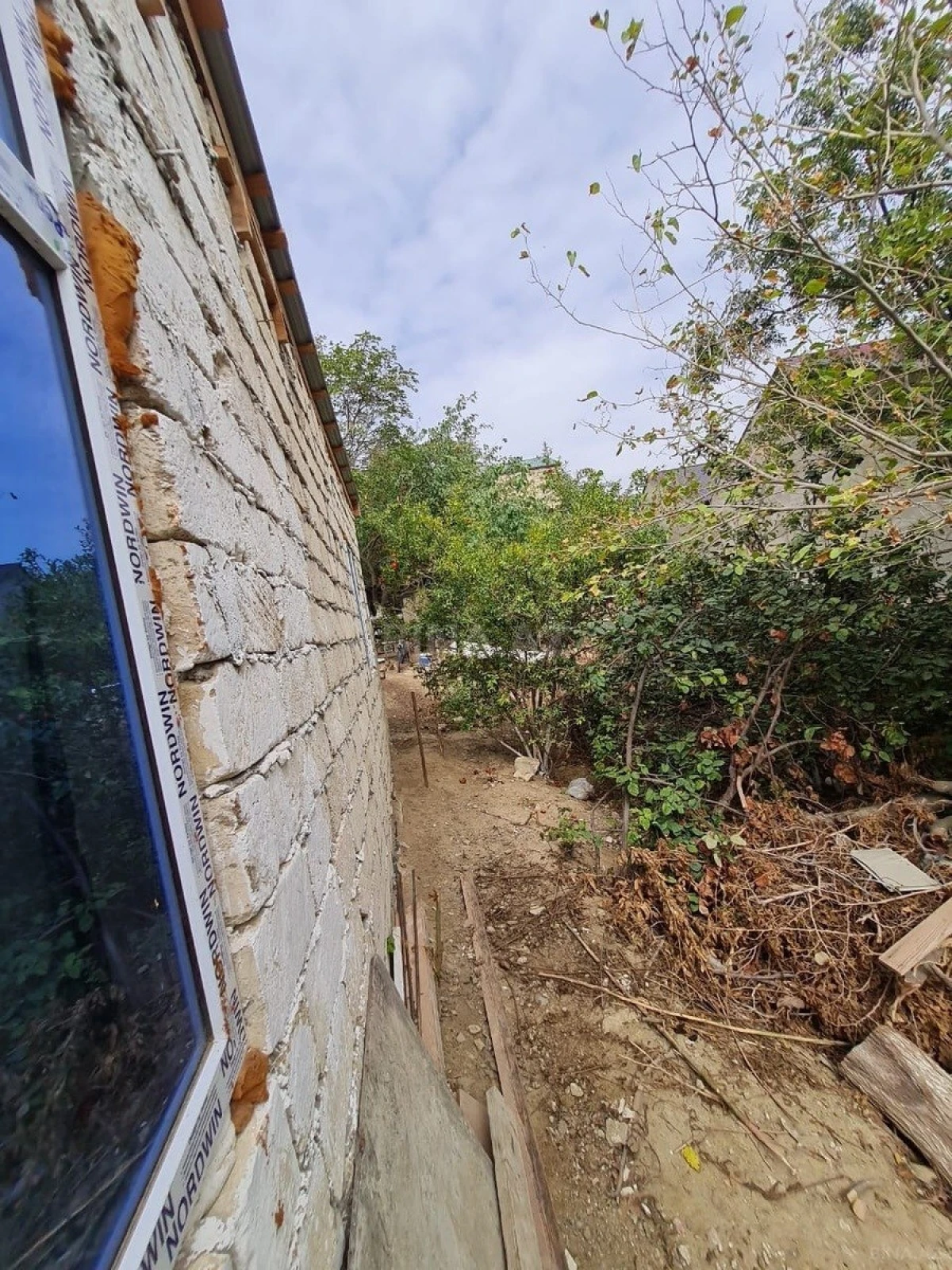 Satılır 4 otaqlı həyət evi 130 m²