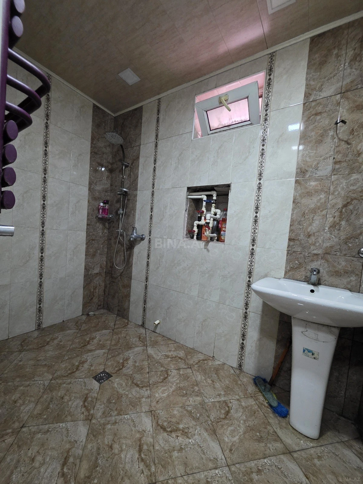 Satılır 5 otaqlı həyət evi 200 m²
