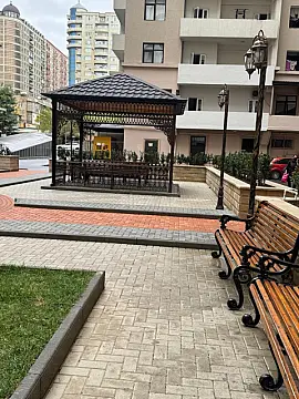 Satılır 3 otaqlı mənzil 138 m²