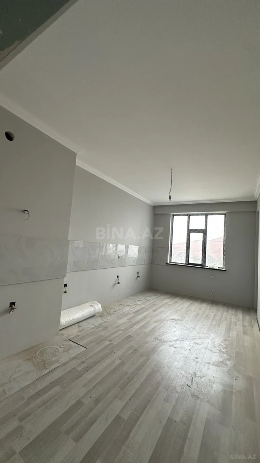 Satılır 2 otaqlı mənzil 75 m²