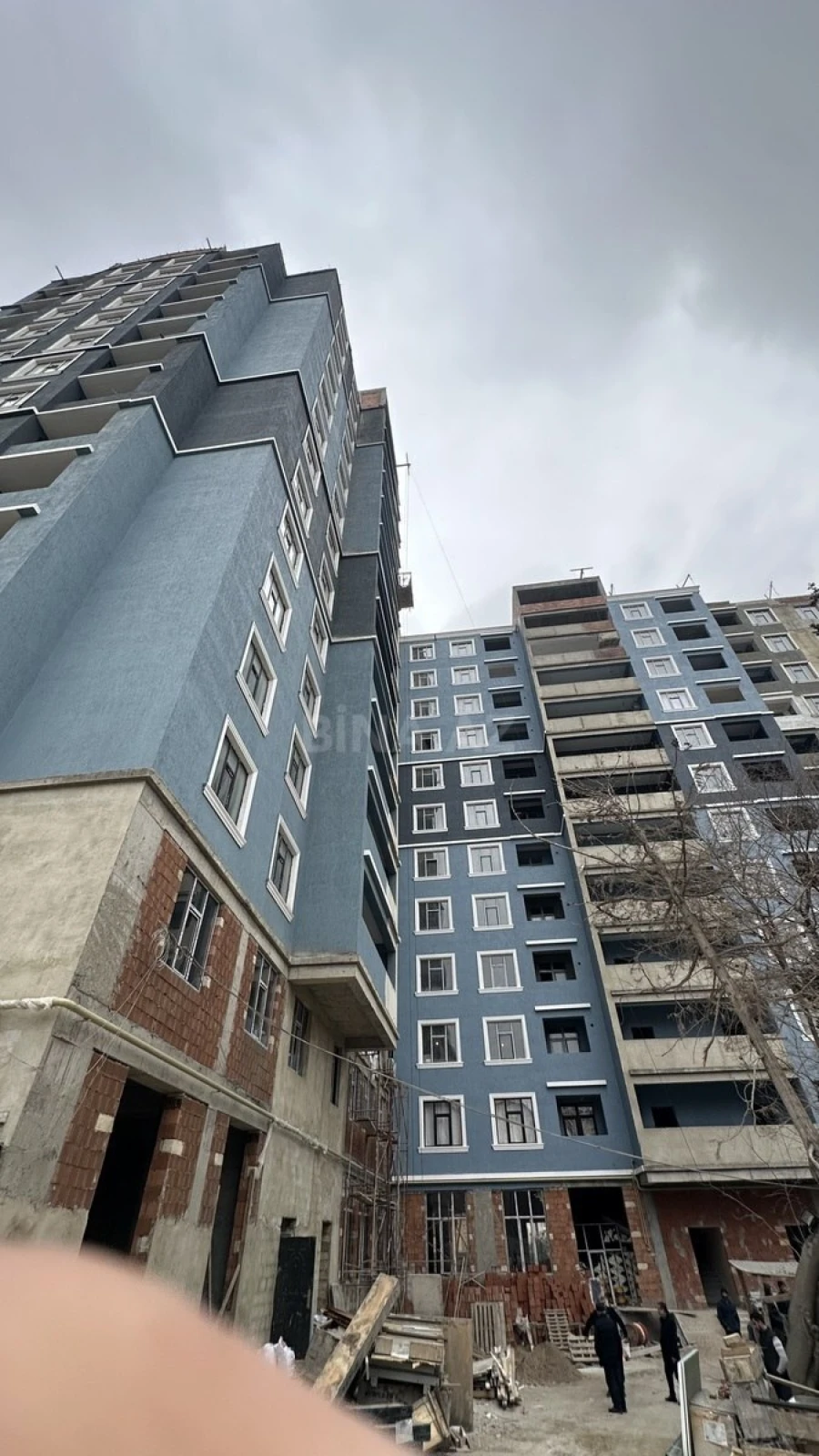 Satılır 2 otaqlı mənzil 75 m²