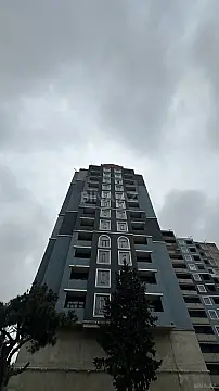 Satılır 2 otaqlı mənzil 75 m²