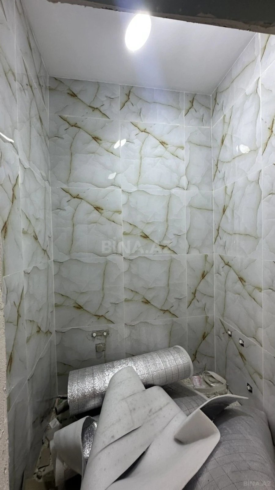 Satılır 2 otaqlı mənzil 75 m²