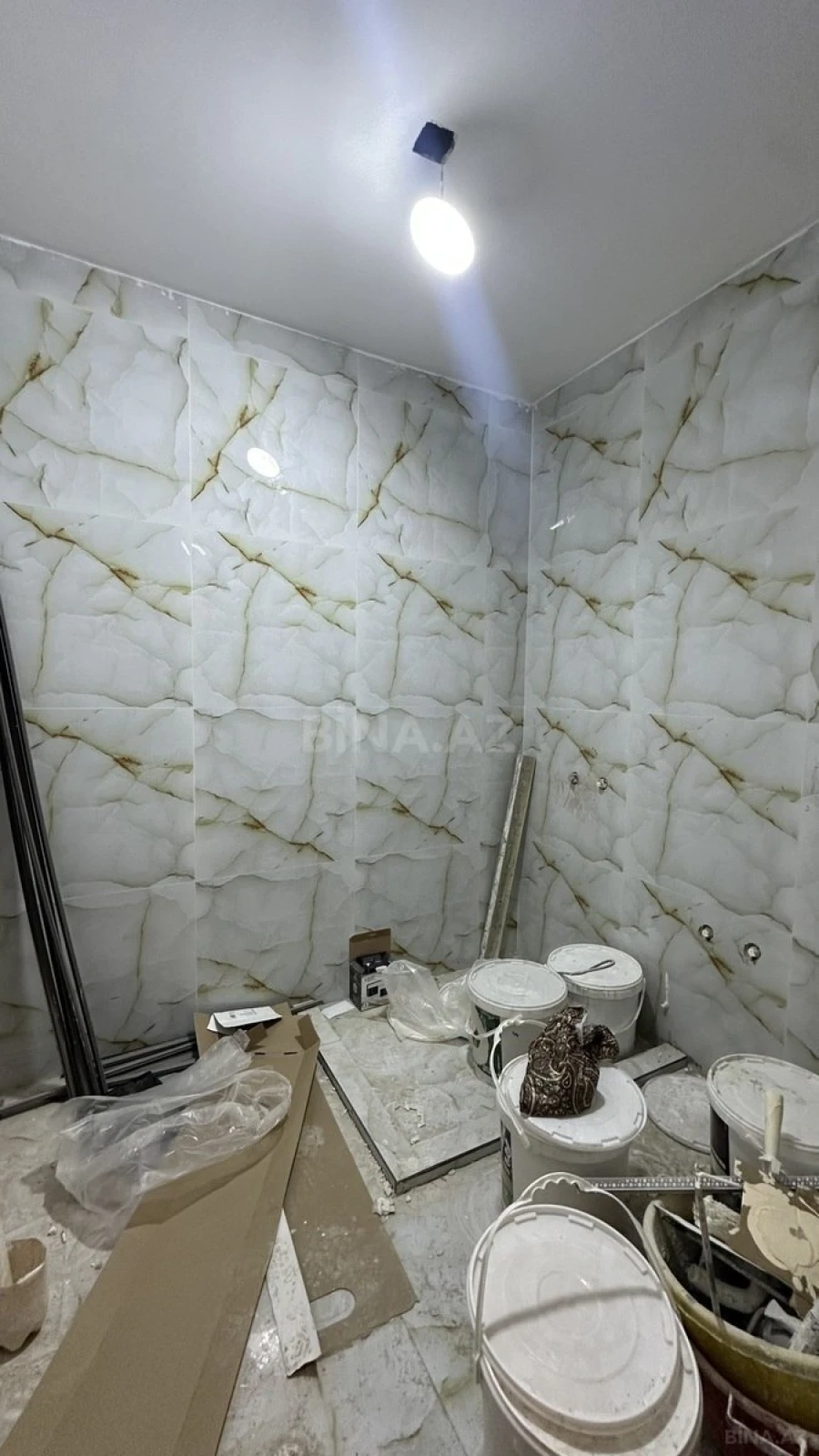 Satılır 2 otaqlı mənzil 75 m²