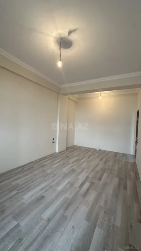 Satılır 2 otaqlı mənzil 75 m²