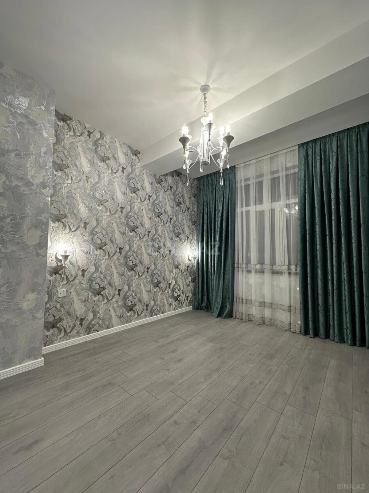 Satılır 2 otaqlı mənzil 55 m²