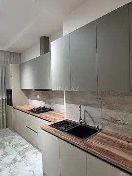 Kirayə verilir 2 otaqlı mənzil 94 m²