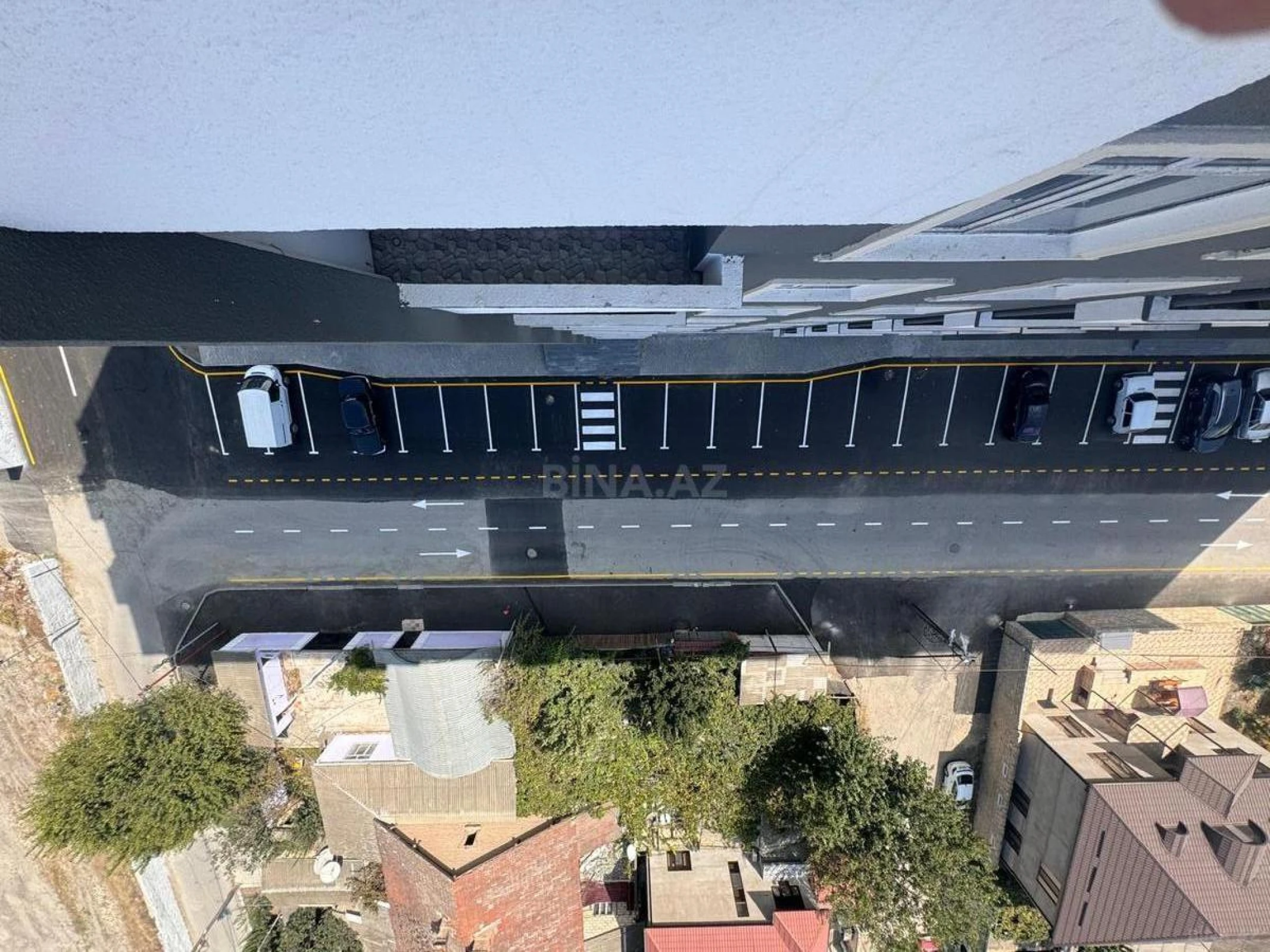 Satılır obyekt 1100 m²