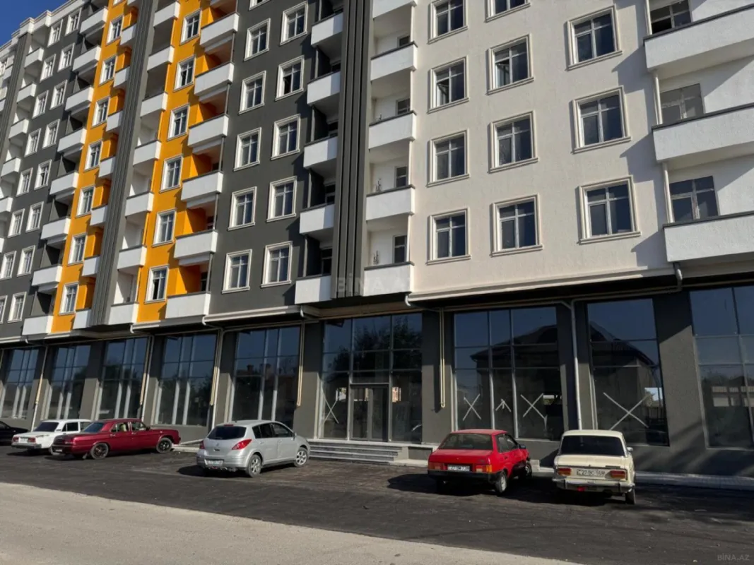 Satılır obyekt 1100 m²