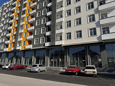 Satılır obyekt 1100 m²