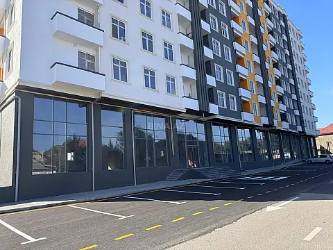 Satılır obyekt 1100 m²