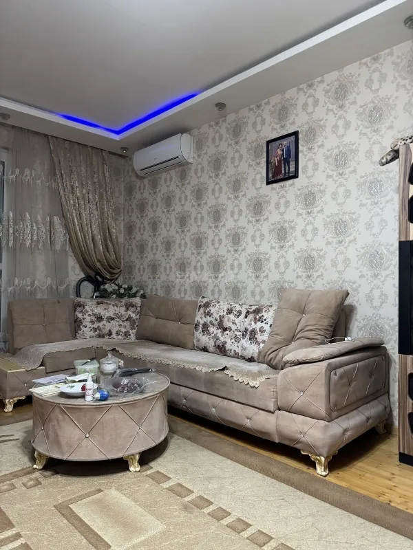 Kirayə verilir 2 otaqlı həyət evi 65 m²
