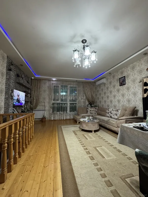 Kirayə verilir 2 otaqlı həyət evi 65 m²