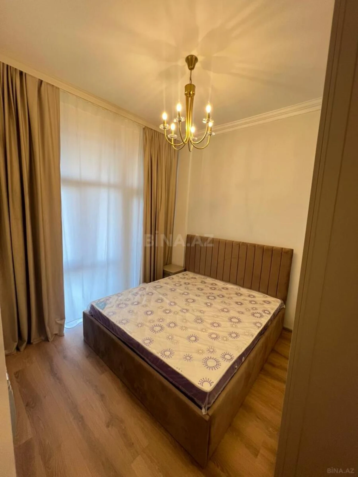 Kirayə verilir 2 otaqlı mənzil 75 m²