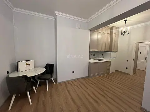 Kirayə verilir 2 otaqlı mənzil 75 m²