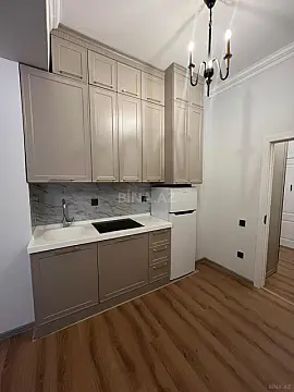 Kirayə verilir 2 otaqlı mənzil 75 m²