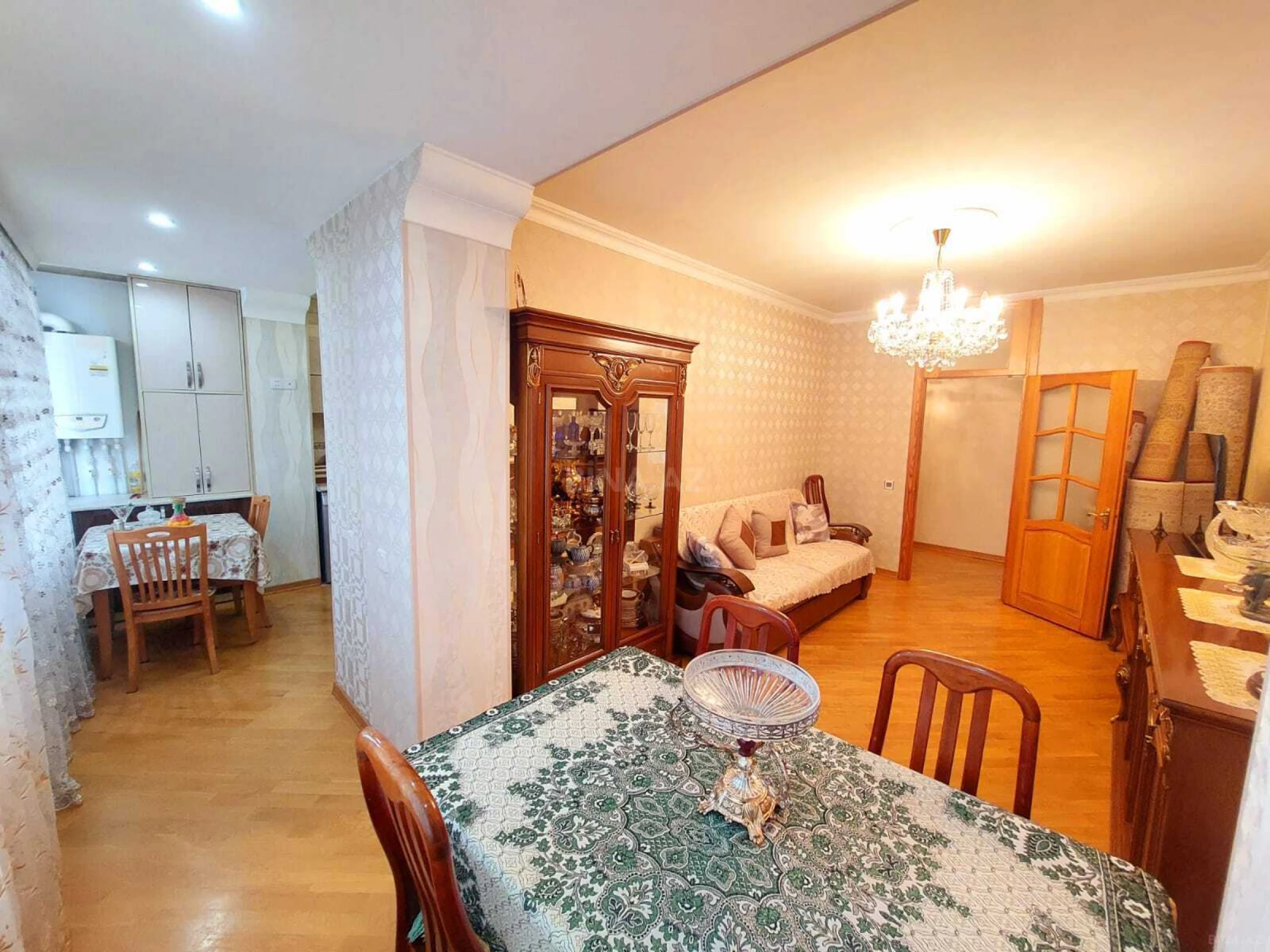 Satılır 2 otaqlı mənzil 70 m²