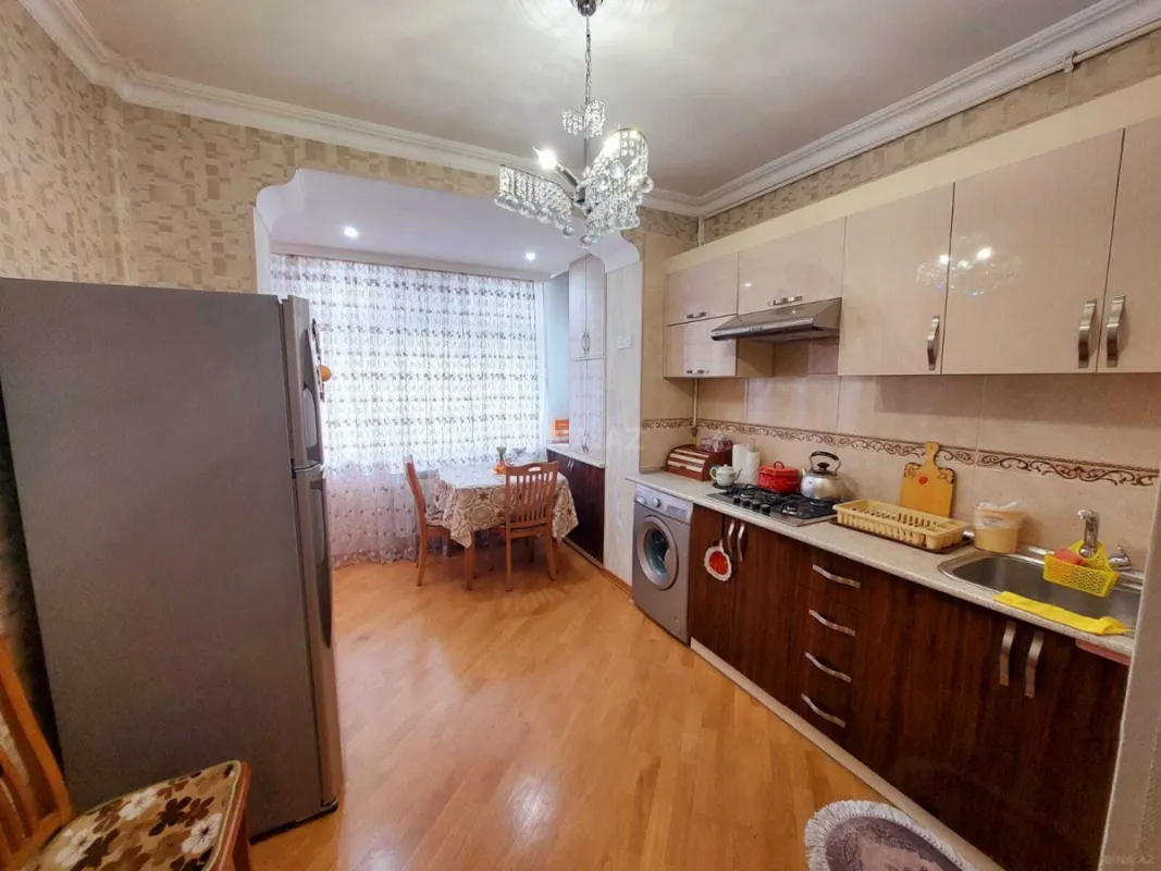 Satılır 2 otaqlı mənzil 70 m²