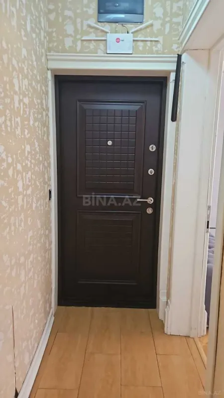 Satılır 3 otaqlı mənzil 98 m²