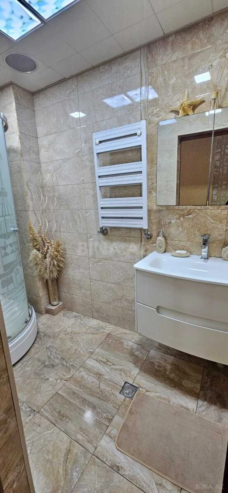Satılır 3 otaqlı mənzil 98 m²